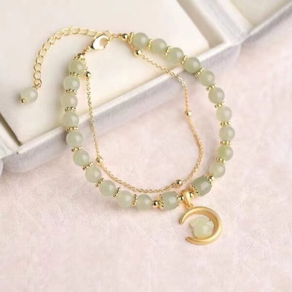 32fdb6f1-a343-4d23-bb9b-774566530691.jpg Chinese Style Jade Rabbit Bracelet