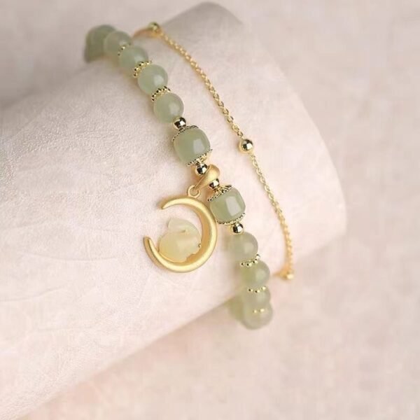 59d286e7-6909-4275-b015-68fcff5ab16a.jpg Chinese Style Jade Rabbit Bracelet